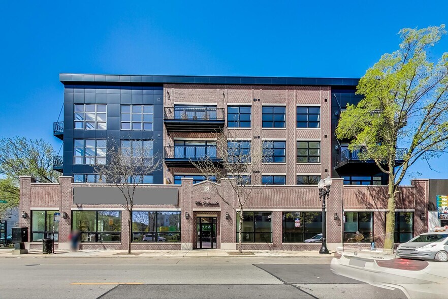 1442 W. Sunnyside Ave., Chicago, IL 60640 Retail for Sale