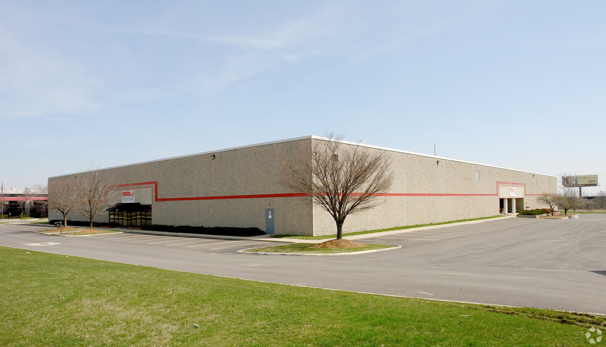 2500 International St, Columbus, OH for sale Primary Photo- Image 1 of 6