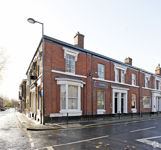 1-5 Palmyra Sq S, Warrington for sale - Building Photo - Image 1 of 4