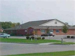 2023 Cedar Plaza, Muscatine, IA for sale - Primary Photo - Image 1 of 1