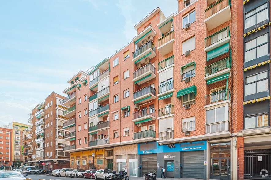 Calle de Sebastián Elcano, 7, Madrid, Madrid for lease - Building Photo - Image 2 of 2