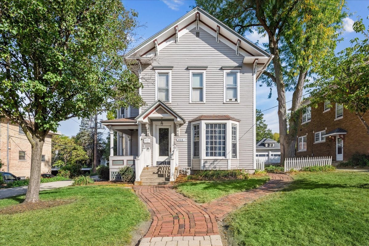 528 E Chicago St, Elgin, IL for sale Building Photo- Image 1 of 5