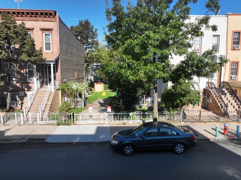 117 Cooper St, Brooklyn, NY for sale - Building Photo - Image 2 of 4