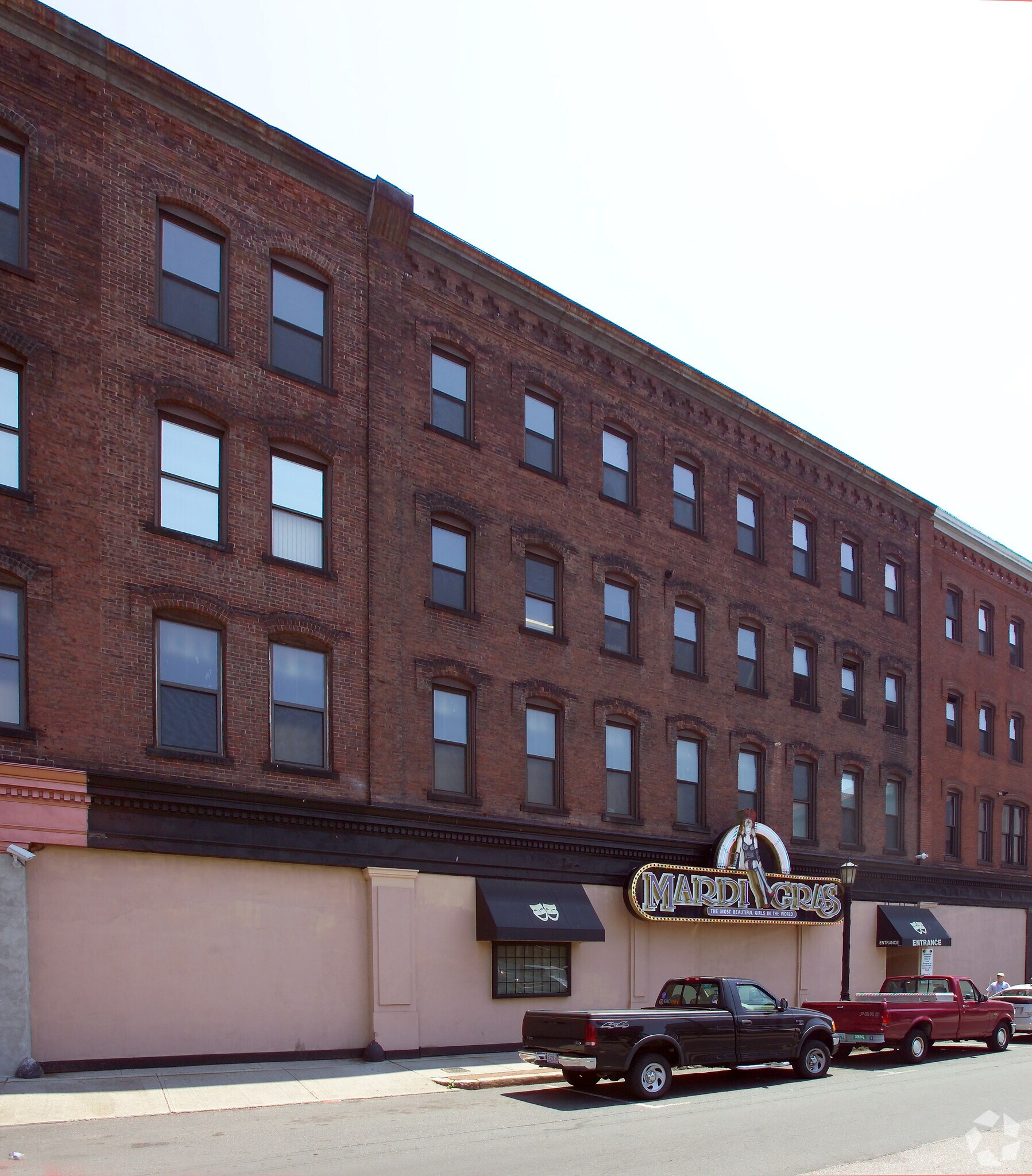 393-405 Dwight St, Springfield, MA for sale Primary Photo- Image 1 of 1