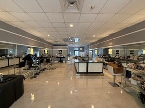 4625-4881 PGA Blvd, Palm Beach Gardens, FL for lease Interior Photo- Image 2 of 4