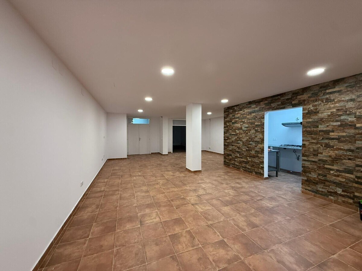 Sitges, BAR 08870 - Unit 1 - - Interior Photo - Image 2 of 4