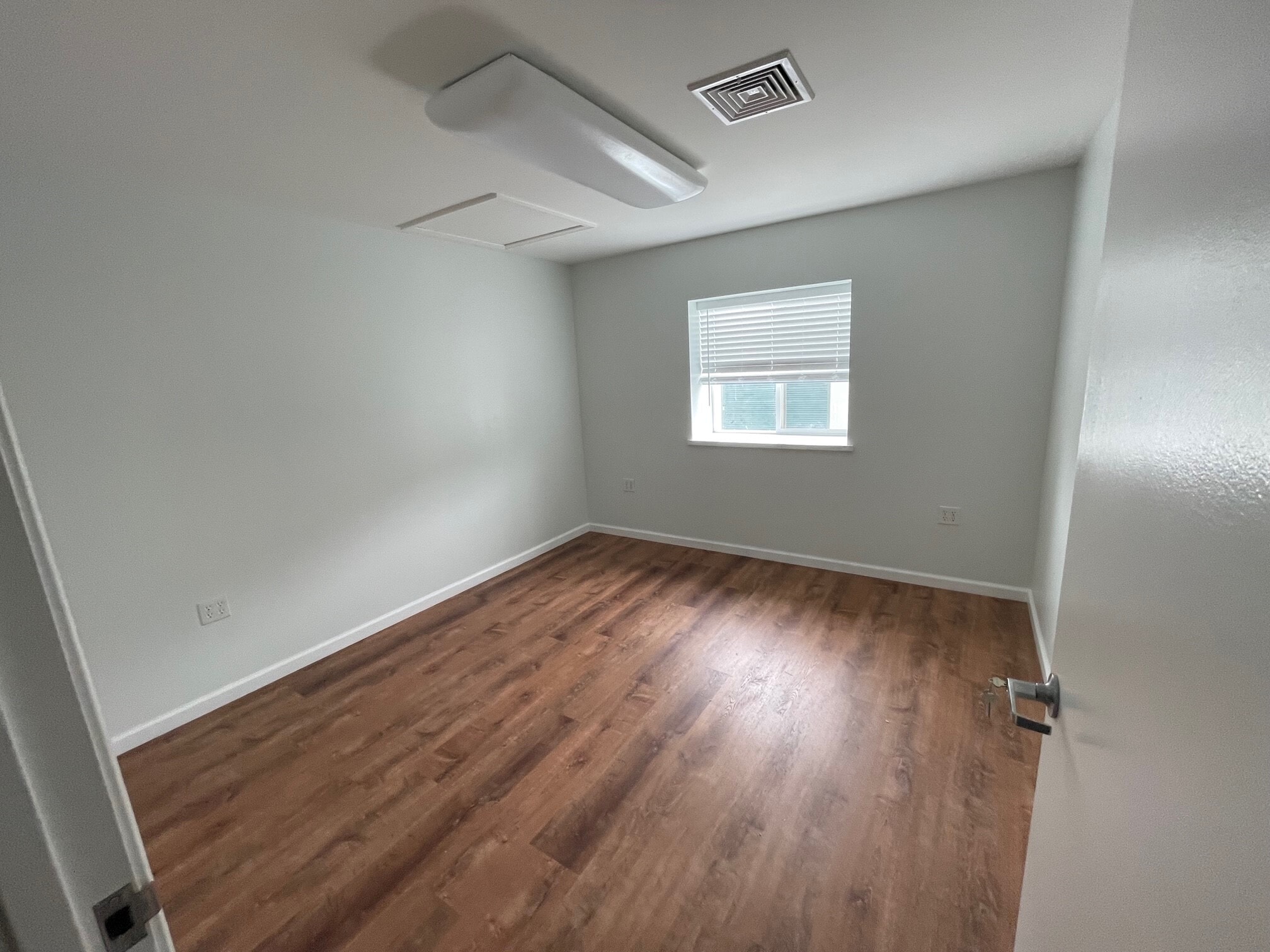 201 Kapaa Quarry Rd, Kailua, HI for lease Interior Photo- Image 1 of 4