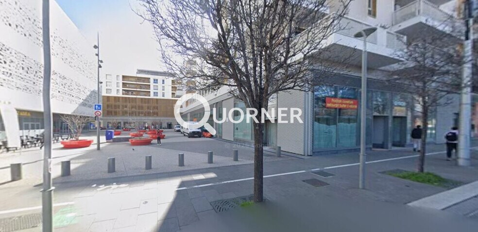 Retail in Nice for lease - Building Photo - Image 2 of 4
