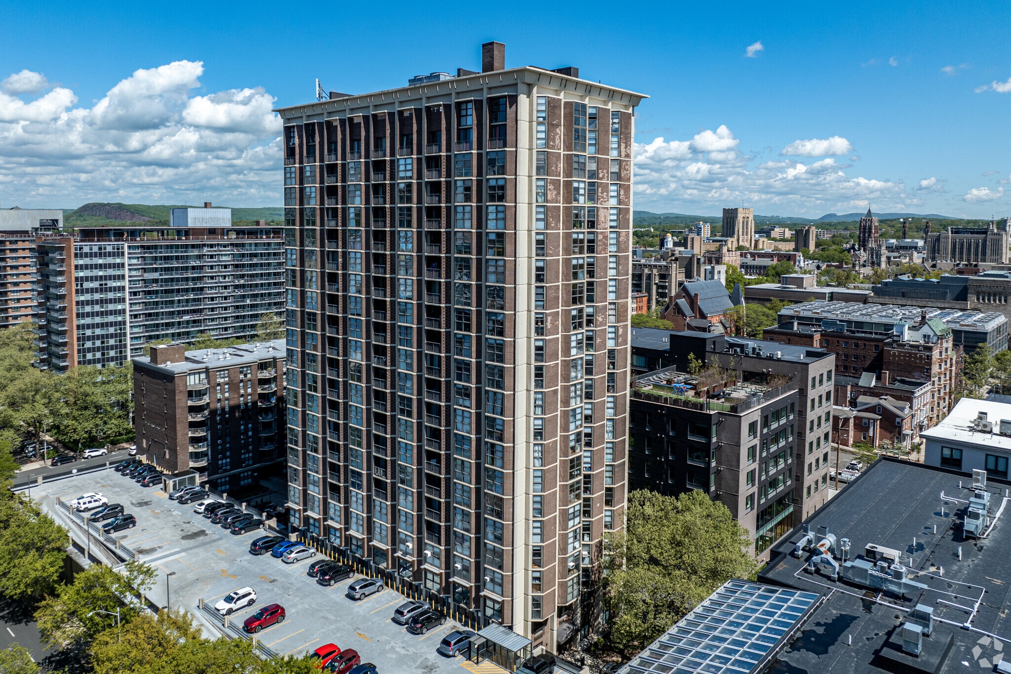 8 Hughes Pl, New Haven, CT for sale Primary Photo- Image 1 of 1