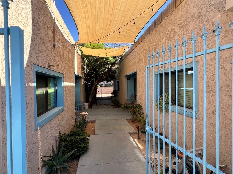 Old Town Office 7349-7353 E 6th Ave portfolio of 2 properties for sale on LoopNet.com - Building Photo - Image 3 of 7