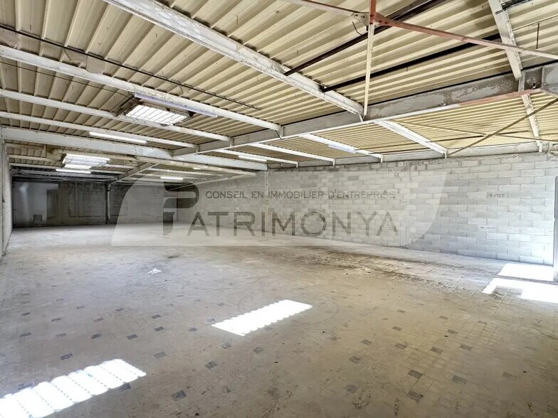 Flex in Aubagne for sale - Interior Photo - Image 2 of 4