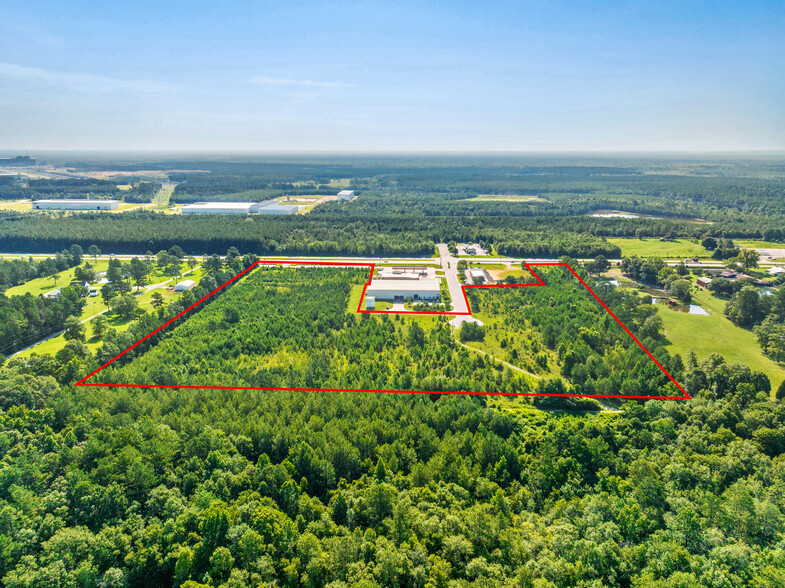 Calvert Business Drive park, Mount Vernon, AL for sale - Building Photo - Image 2 of 4