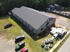 70 County Line Dr, Cromwell, CT for lease Interior Photo- Image 1 of 5