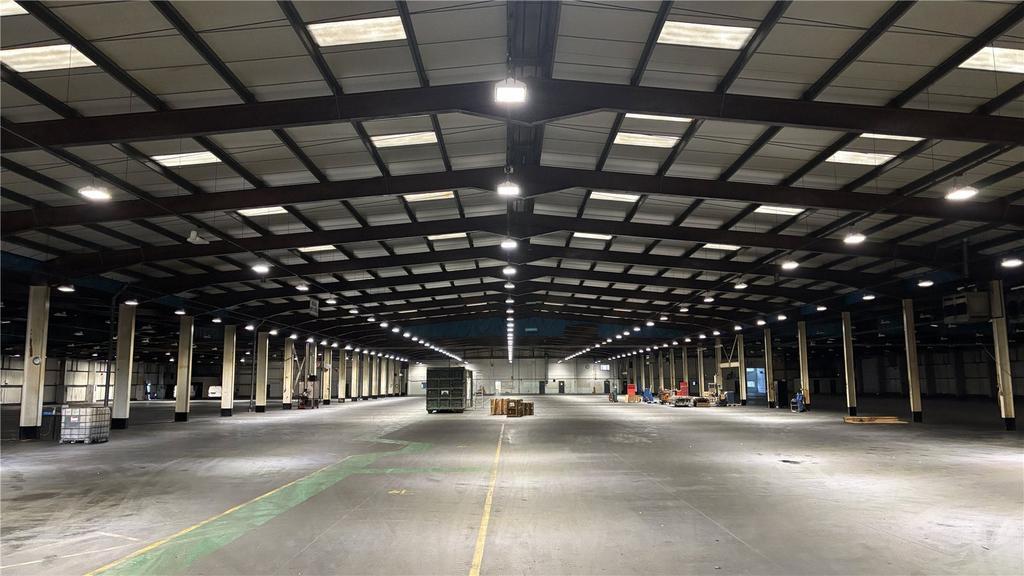 Rochehall Way, Rochford for lease Interior Photo- Image 1 of 8