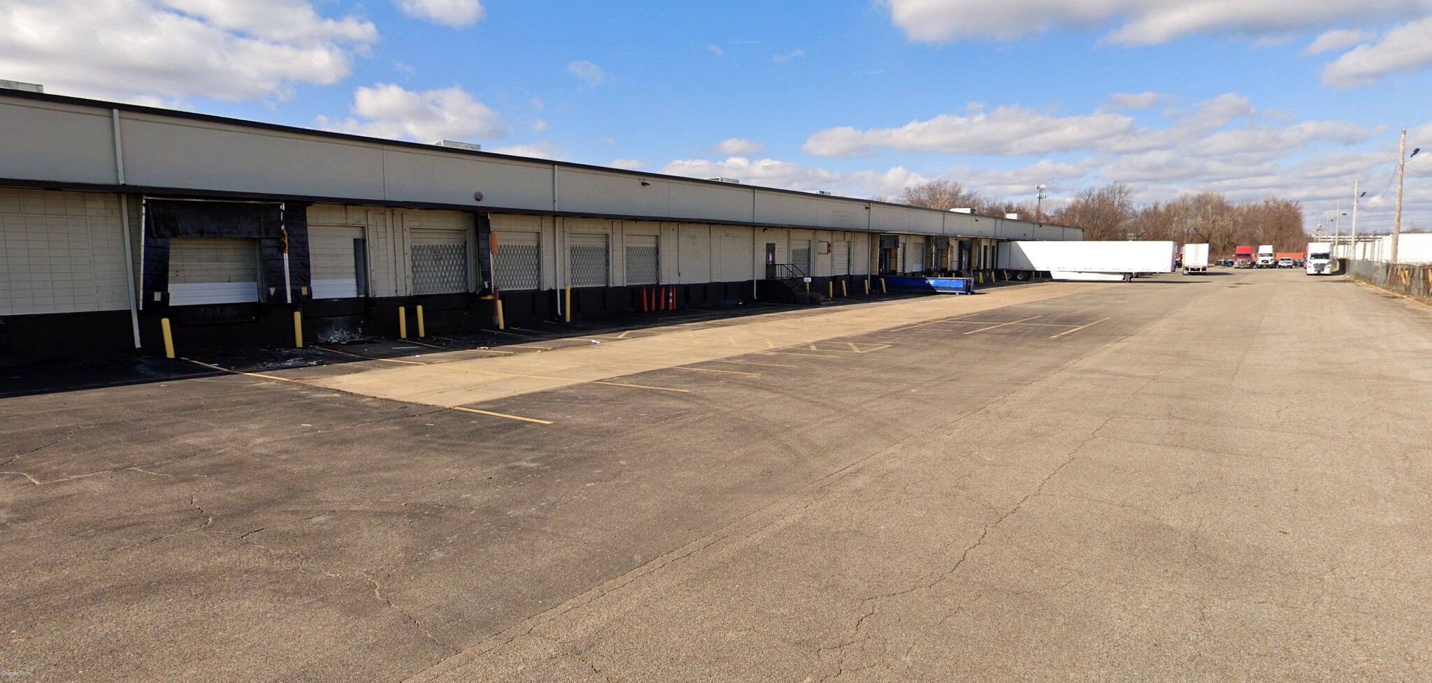 1886-1896 E Brooks Rd, Memphis, TN for lease Building Photo- Image 1 of 4