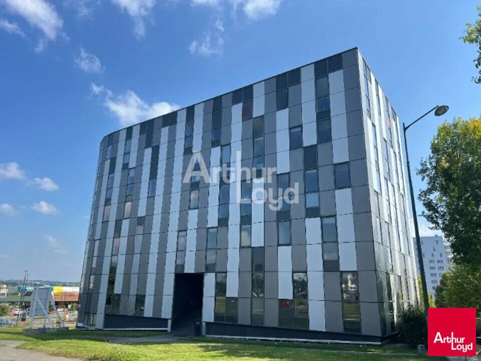 Office in Rennes for lease Building Photo- Image 1 of 5