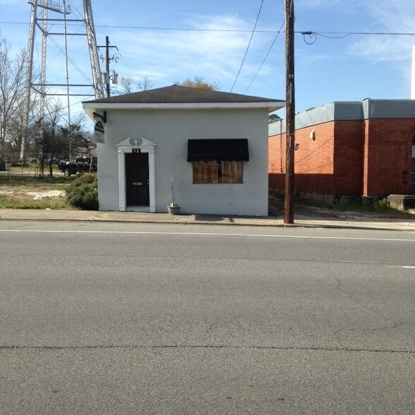12 E Oak St, Mc Rae, GA for sale - Primary Photo - Image 1 of 1