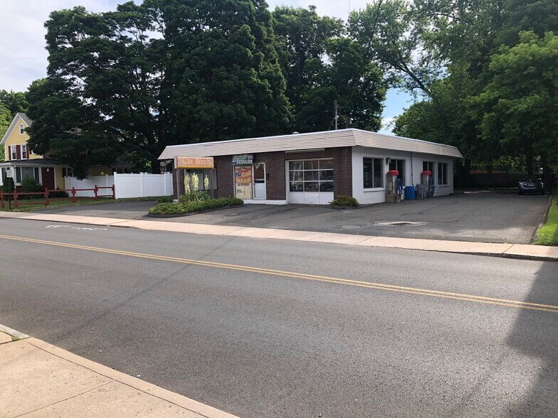 203 Spruce St, Manchester, CT 06040 Specialty for Sale