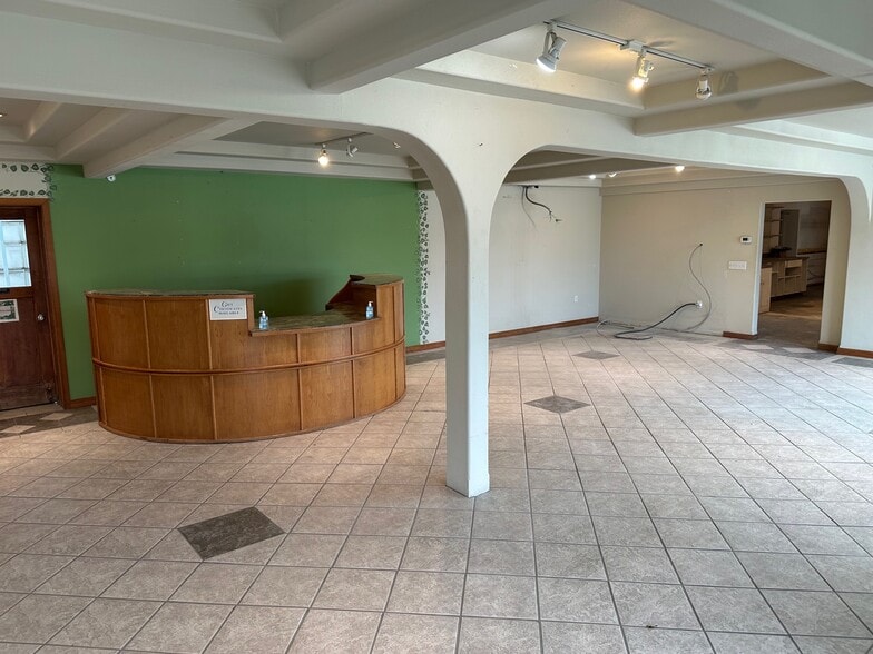 1177 Lee Blvd, Richland, WA for lease - Building Photo - Image 3 of 9
