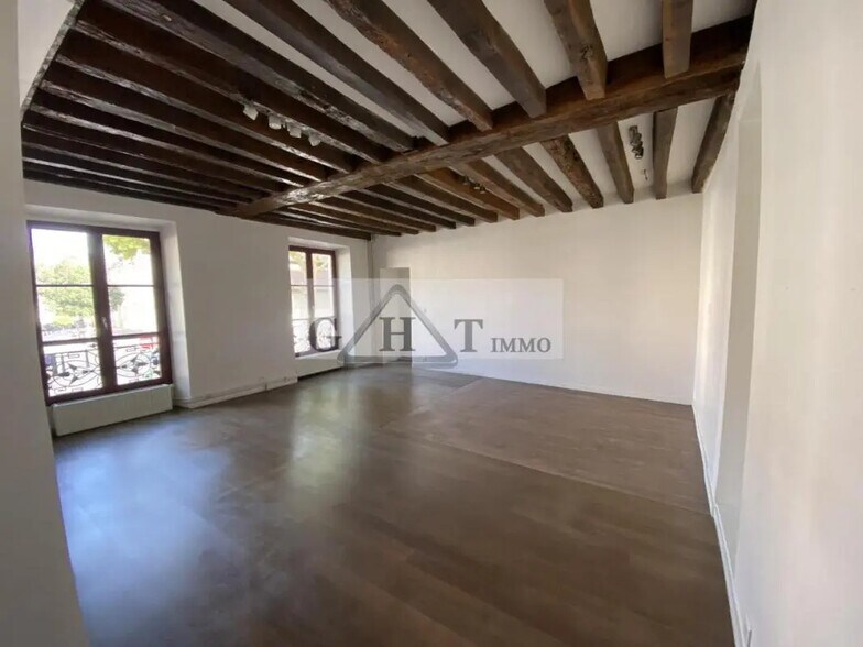 Office in Saint-Maur-des-Fossés for lease - Interior Photo - Image 1 of 7