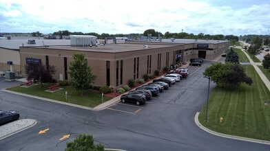 1711 Scheuring Rd, De Pere, WI for lease Interior Photo- Image 1 of 1