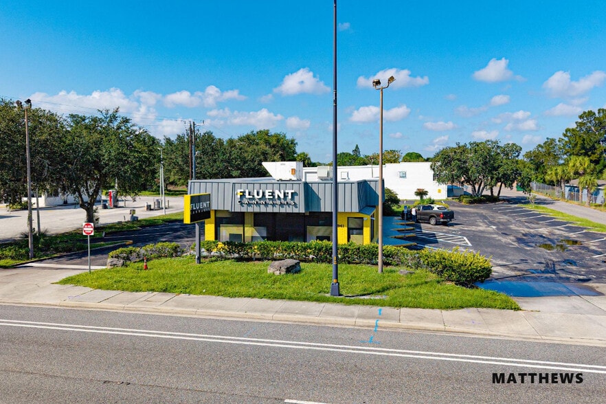 941 N Cocoa Blvd, Cocoa, FL for sale - Building Photo - Image 2 of 3