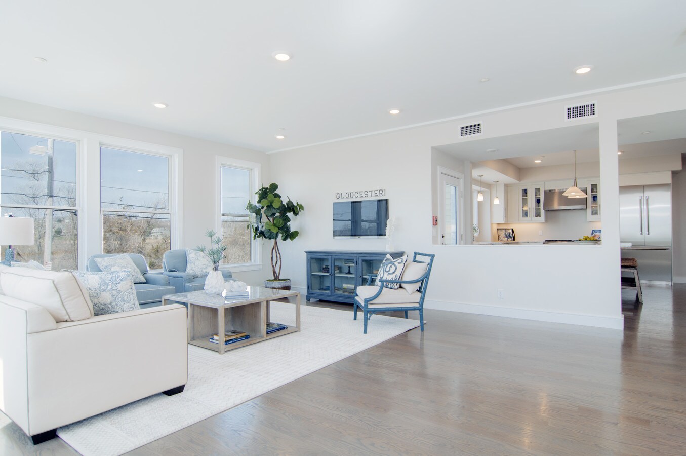 78 Thatcher Rd, Gloucester, MA 01930