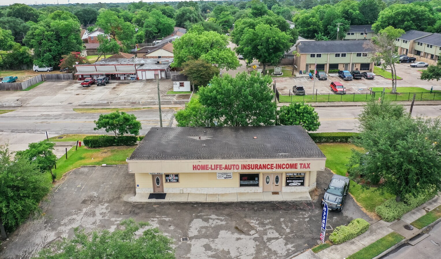 2555 Allen Genoa Rd, Pasadena, TX 77502