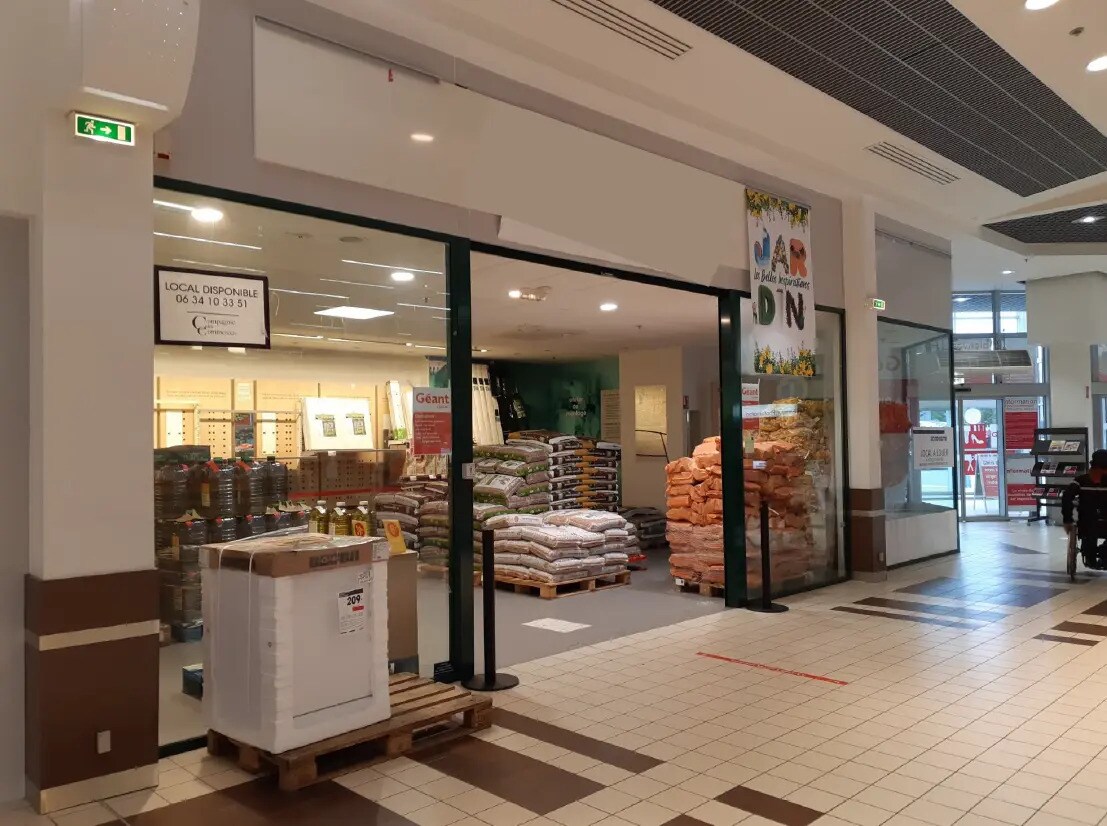 60 Rue Monistrol, Lorient for lease Interior Photo- Image 1 of 3