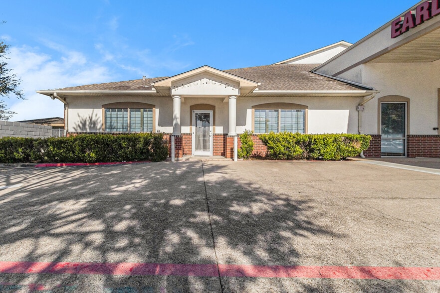 1906 Country Place Pky, Pearland, TX for lease - Building Photo - Image 3 of 29