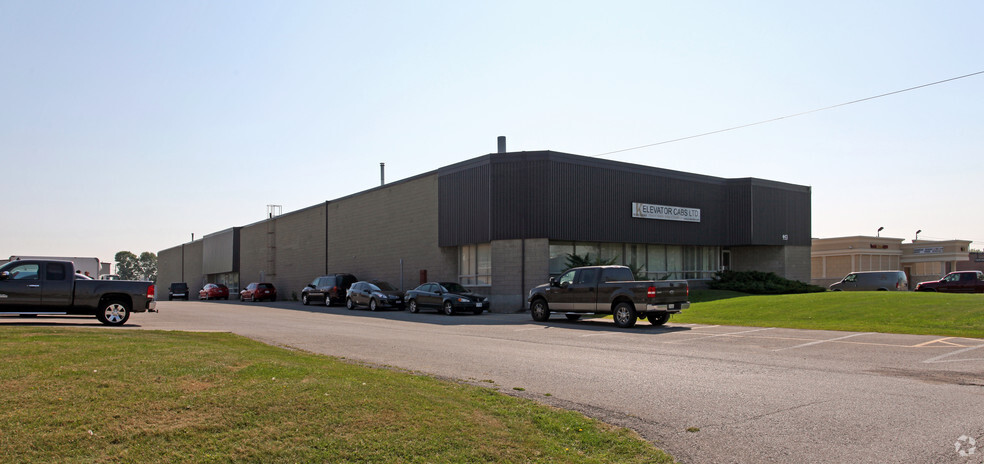 953 Dillingham Rd, Pickering, ON for lease - Building Photo - Image 2 of 2