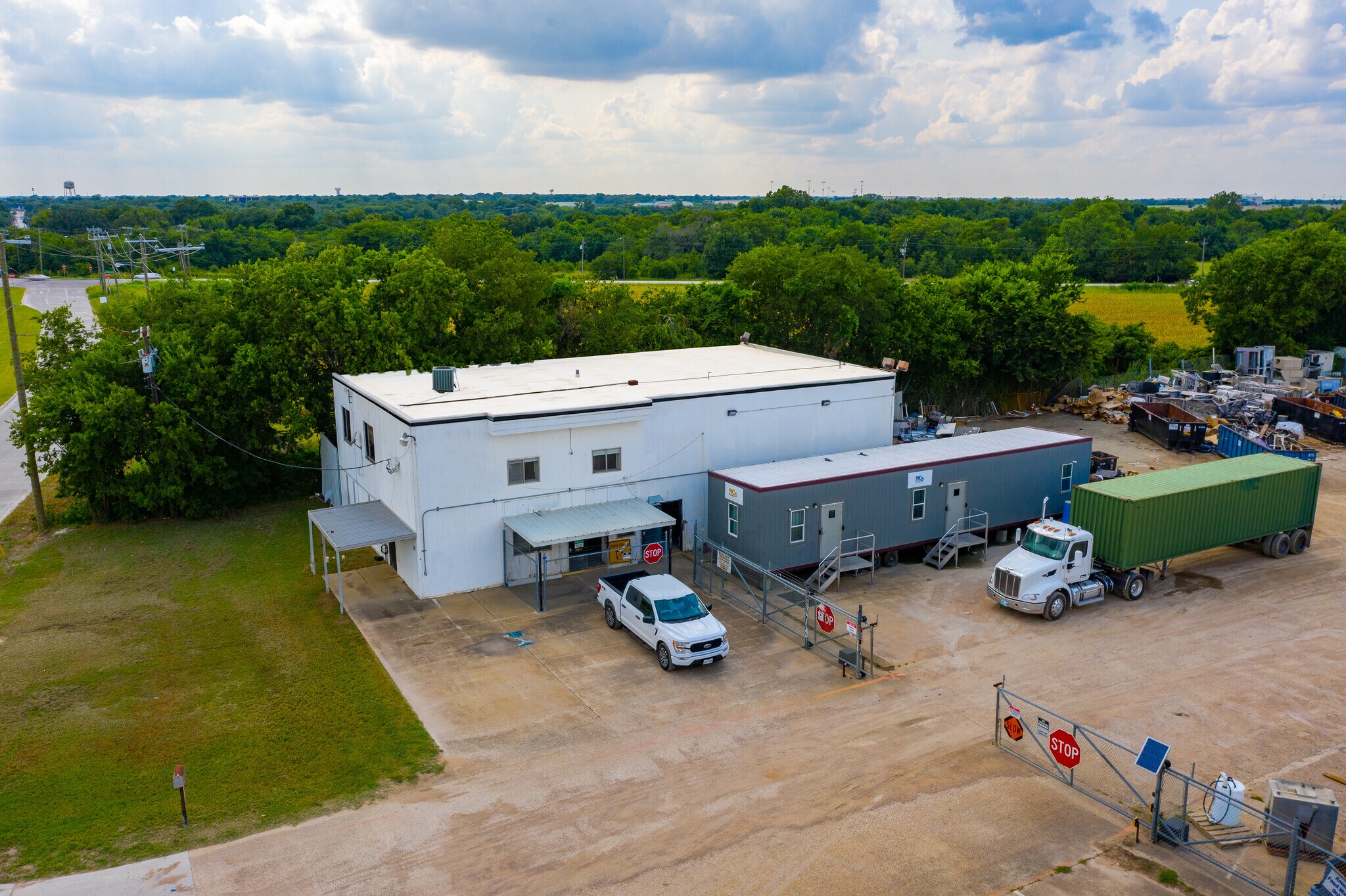 825 E Pleasant Run Rd, Lancaster, TX for sale Building Photo- Image 1 of 1