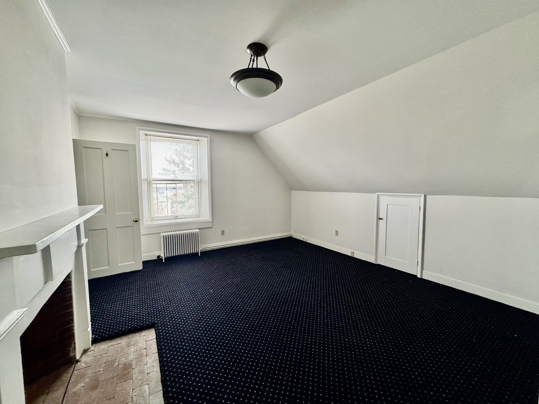 412 County St, New Bedford, MA for lease Interior Photo- Image 1 of 13