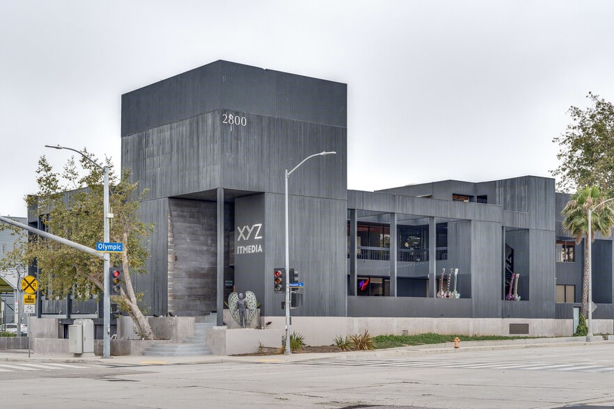 2800 W Olympic Blvd, Santa Monica, CA for lease - Primary Photo - Image 1 of 24