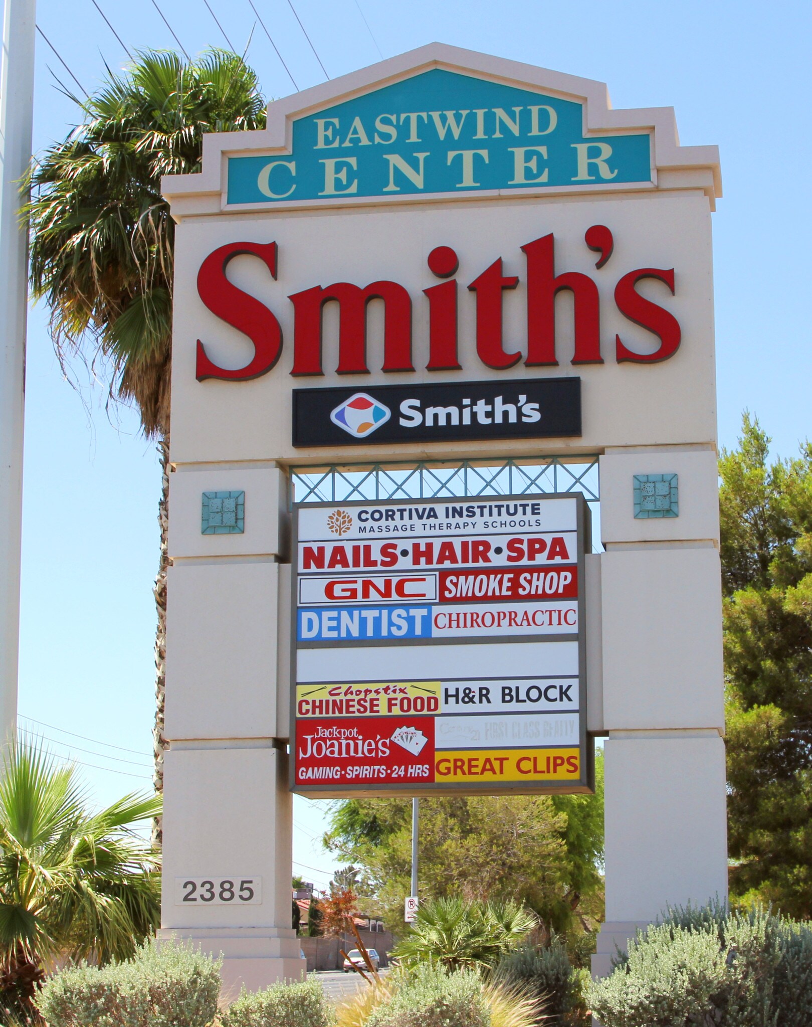 Discover The Hidden Cvs Near The Iconic Las Vegas Windmill - 1mhn9id