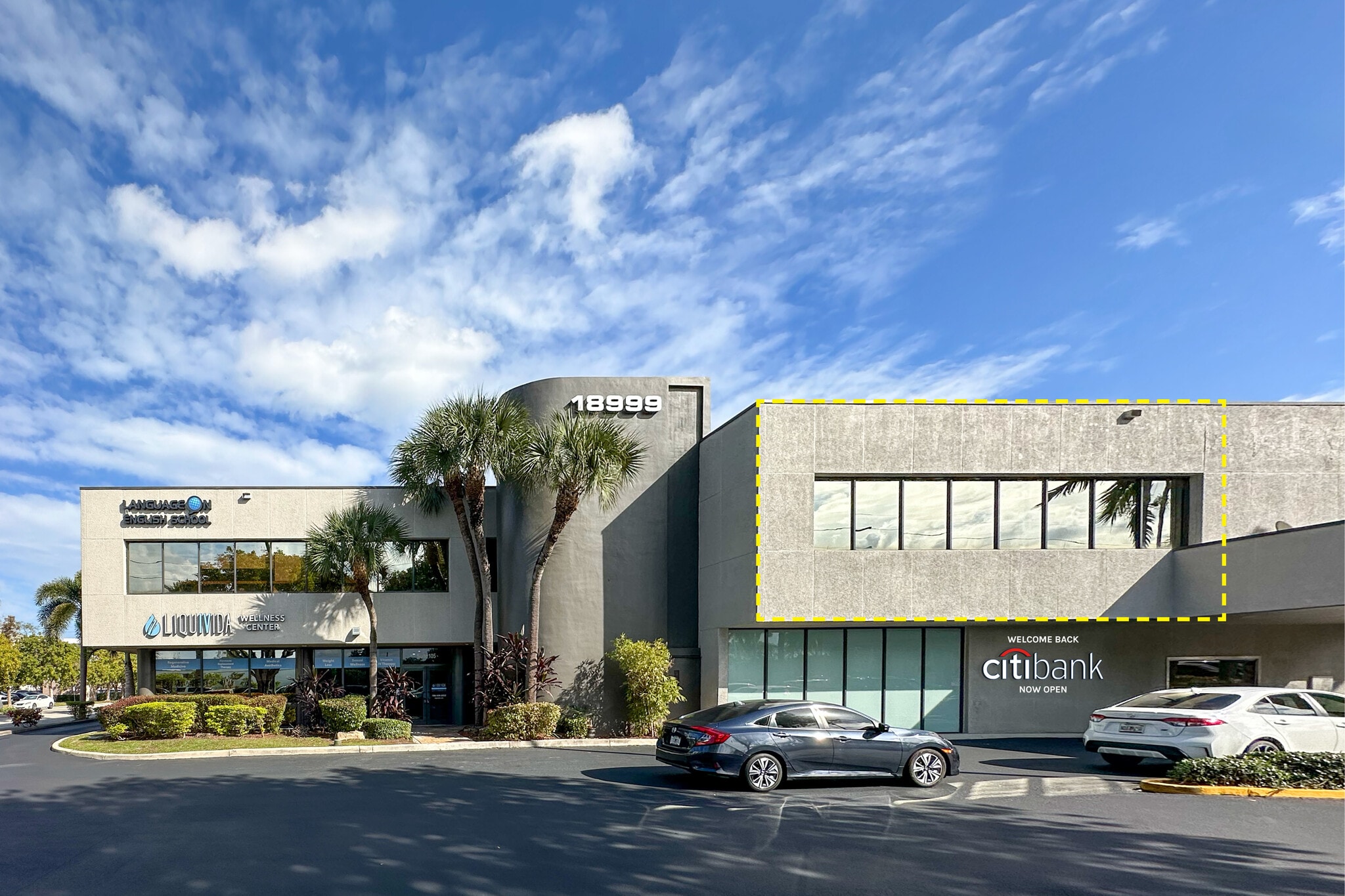 18999 Biscayne Blvd, Aventura, FL for lease Building Photo- Image 1 of 11
