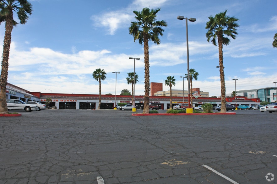 4550 S Maryland Pky, Las Vegas, NV for lease - Primary Photo - Image 1 of 4