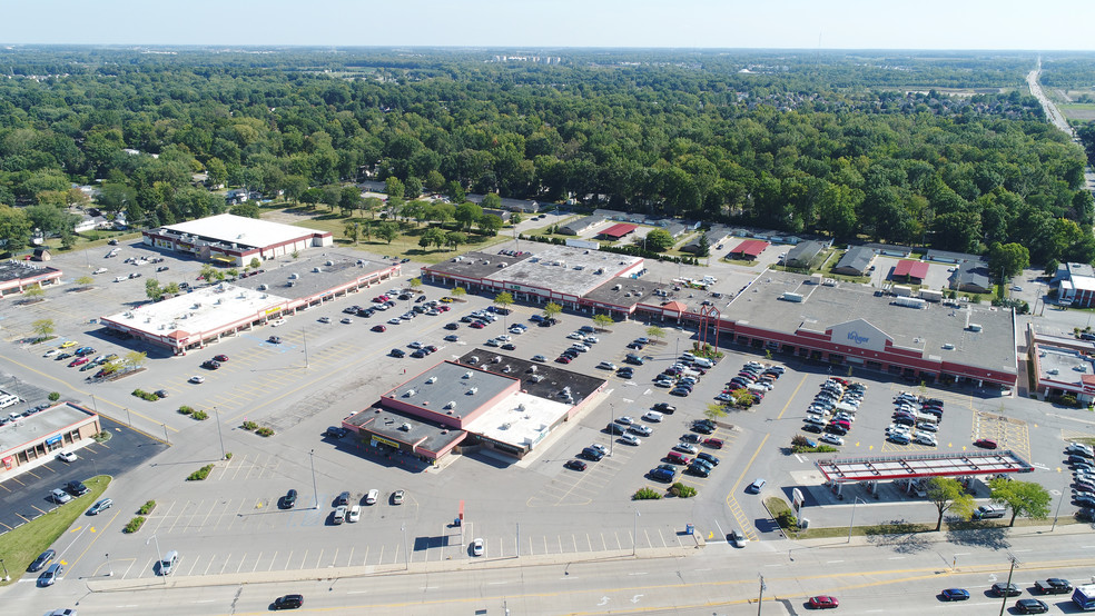 6302-6770 E State Blvd, Fort Wayne, IN for lease - Building Photo - Image 1 of 6