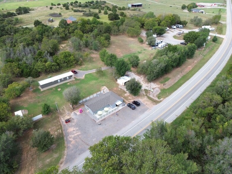 912-921 N Rush Ave, Rush Springs, OK for sale - Building Photo - Image 3 of 3