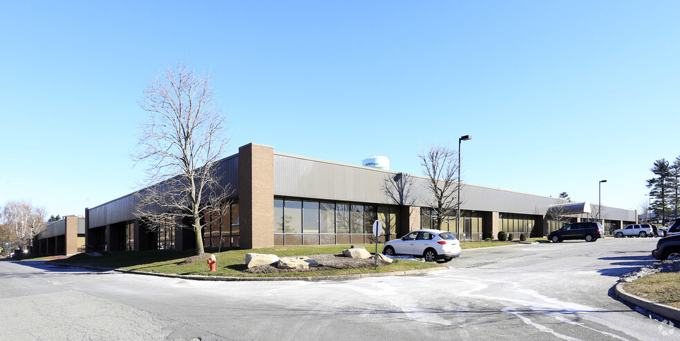 4 Executive Plz, Yonkers, NY for lease - Building Photo - Image 1 of 4