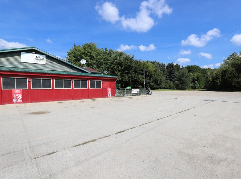 13508 N Saginaw Rd, Clio, MI for sale - Building Photo - Image 2 of 27