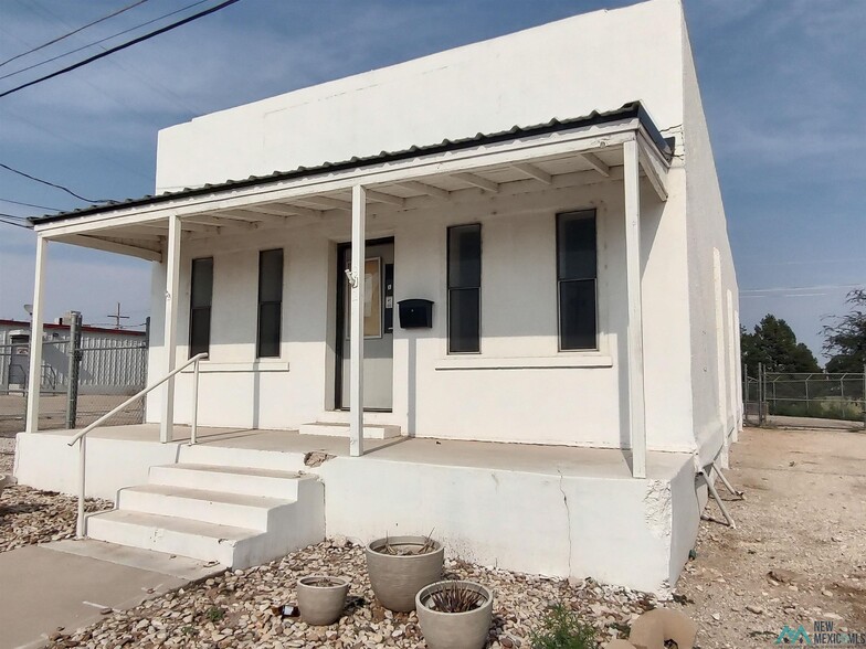 902 Canyon, Carlsbad, NM for sale - Primary Photo - Image 1 of 1