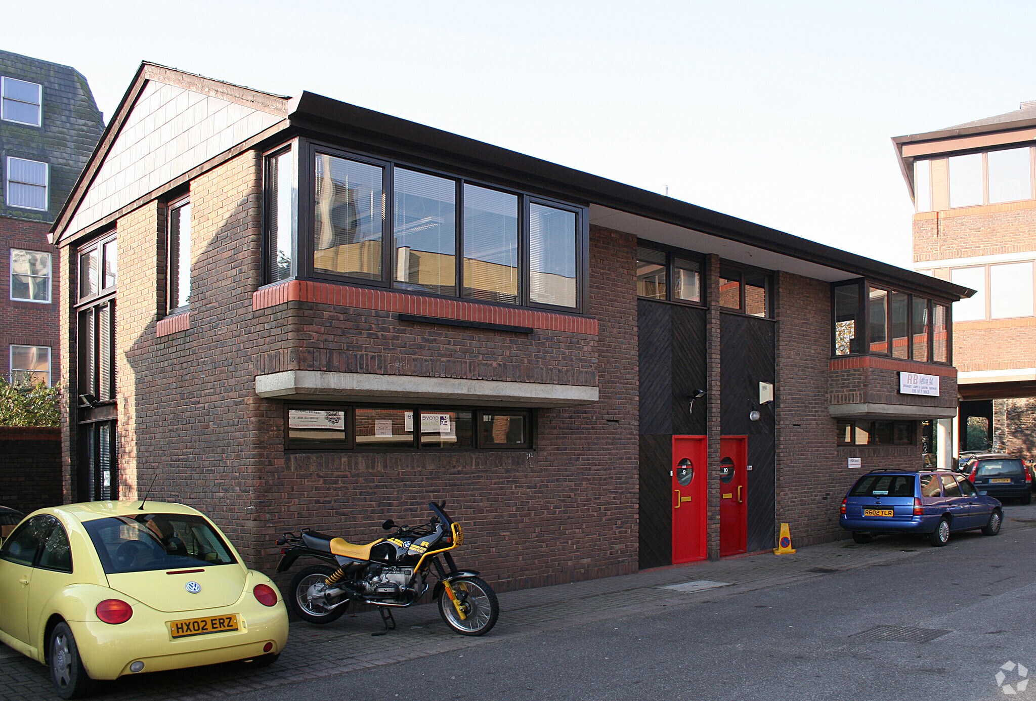 10 Station Rd, Teddington for sale Primary Photo- Image 1 of 2