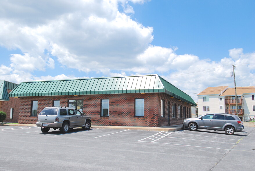 184 Lutz Ave, Martinsburg, WV for lease - Building Photo - Image 1 of 2