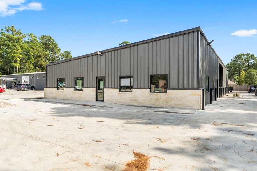 402 Honea Egypt Rd, Magnolia, TX for lease - Building Photo - Image 1 of 30