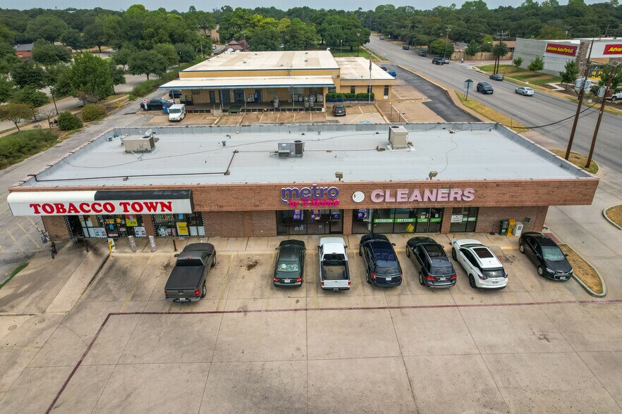800 W Pipeline Rd, Hurst, TX for sale - Primary Photo - Image 1 of 1