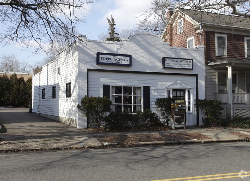 137 Main St Metuchen Nj 08840 Loopnet Com