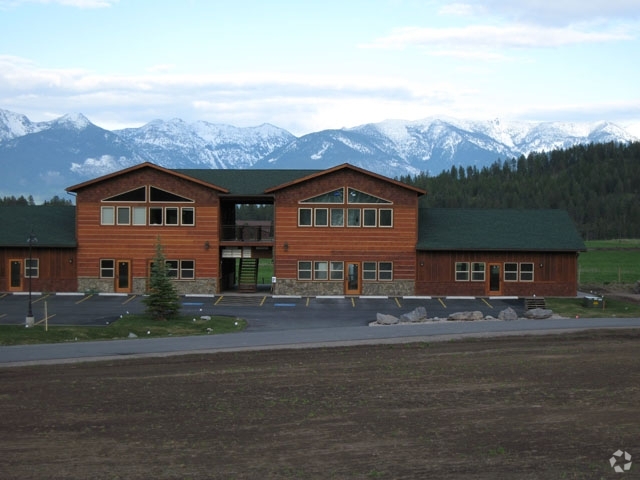 191 Jewel Basin Ct, Bigfork, MT for sale - Building Photo - Image 2 of 4