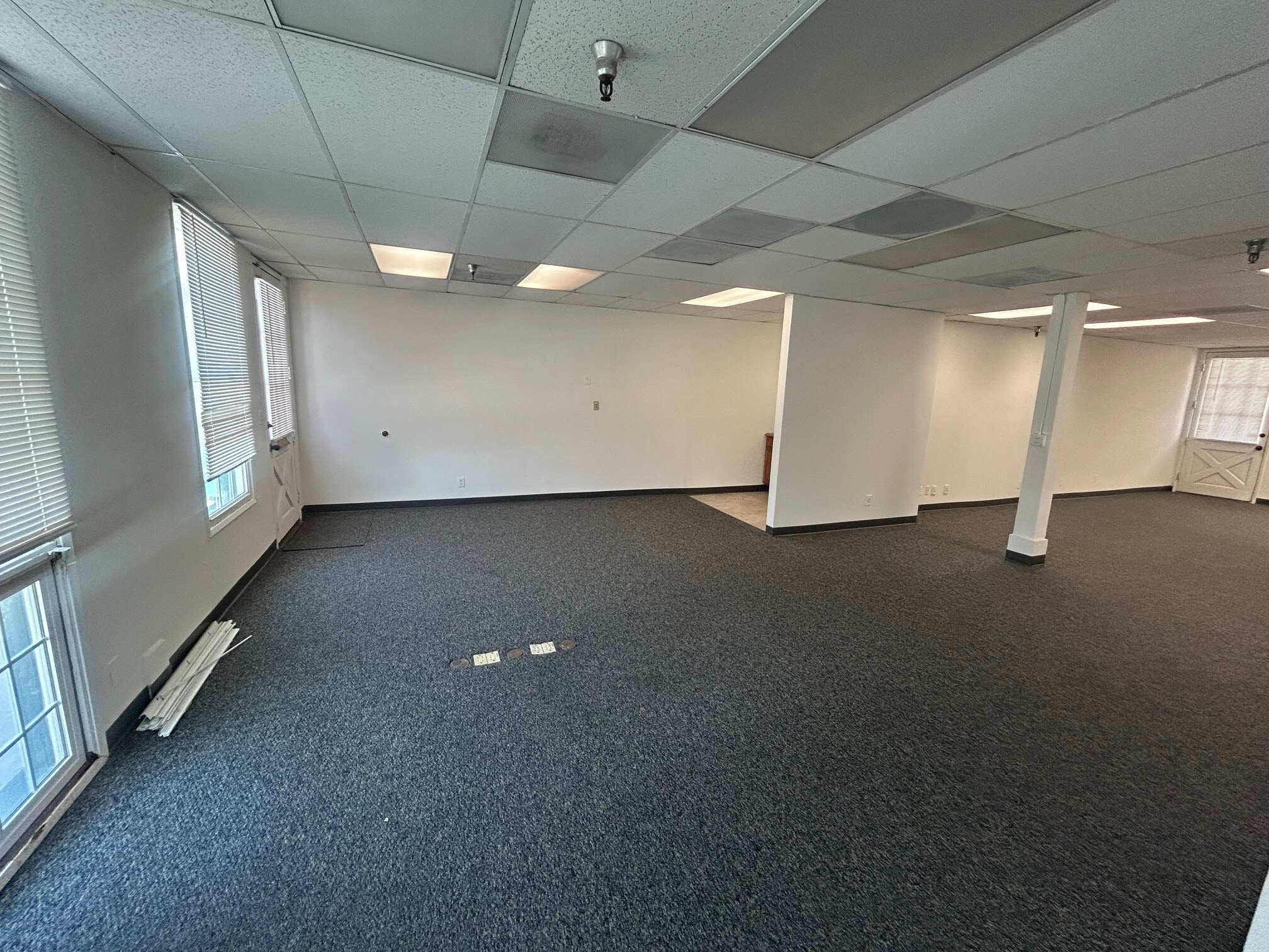 105 W Torrance Blvd, Redondo Beach, CA for lease Interior Photo- Image 1 of 4
