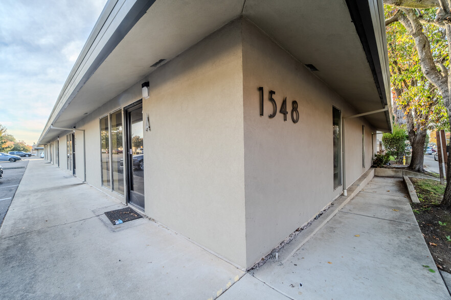 1548 Poole Blvd, Yuba City, CA for lease - Building Photo - Image 1 of 8